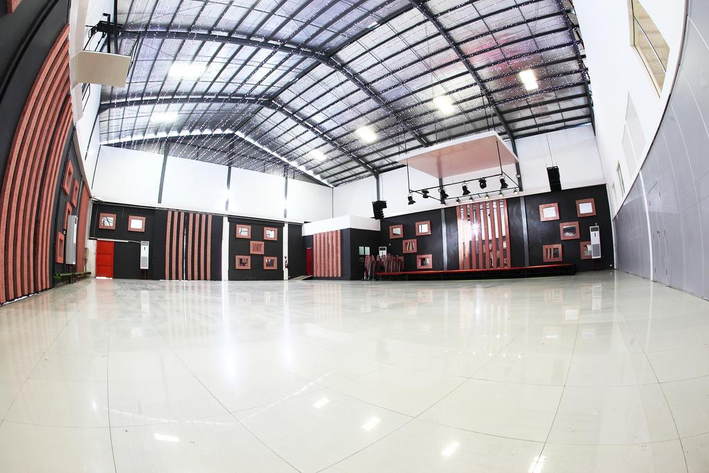 Sinar Sport Hotel Bengkulu Exterior foto